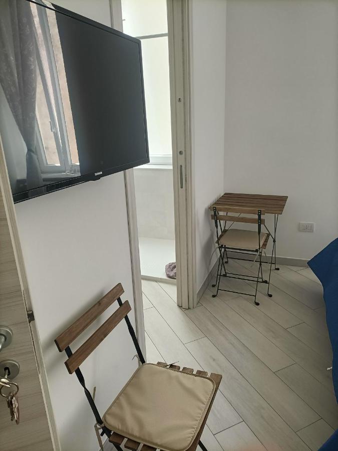 Rooms Add E Criatur เนเปิลส์ ภายนอก รูปภาพ