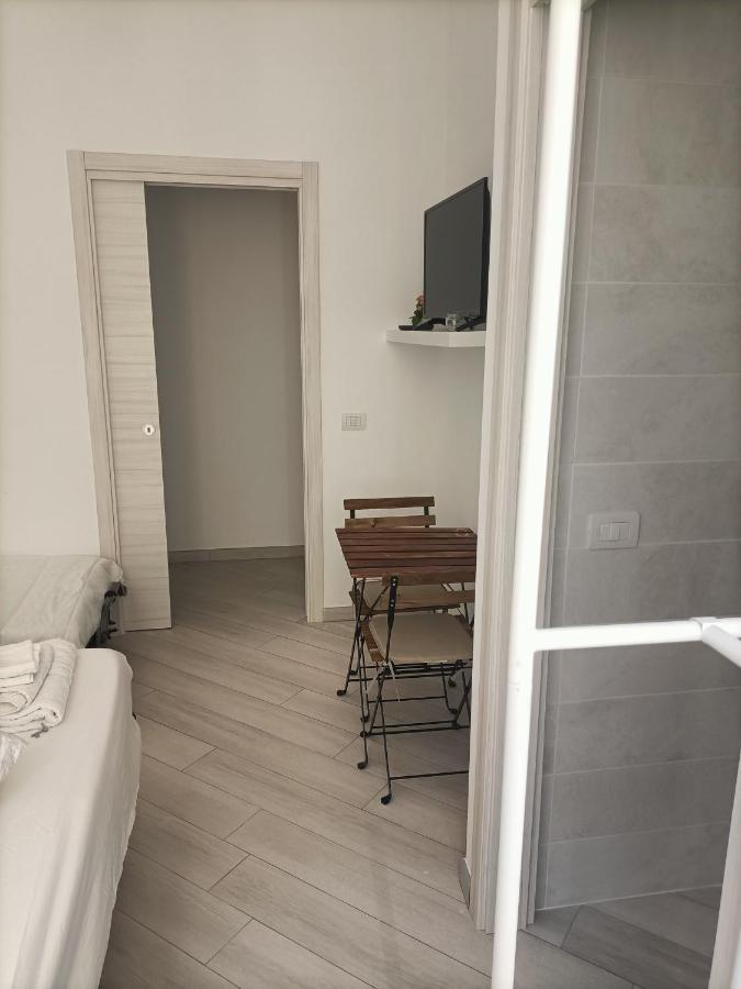 Rooms Add E Criatur เนเปิลส์ ภายนอก รูปภาพ