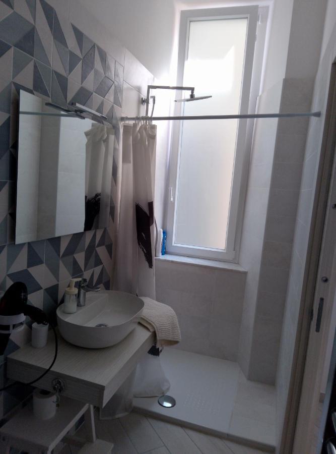 Rooms Add E Criatur เนเปิลส์ ภายนอก รูปภาพ
